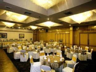 Hotel Asia Jammu Tawi Катра Екстер'єр фото